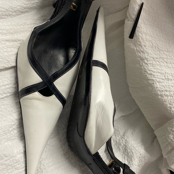 Extreme Pointed Slingback Heels - Picture 2 of 3